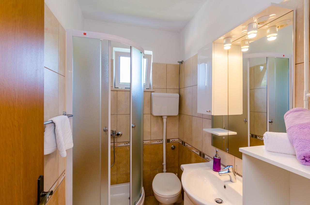 Apartment & Rooms Mazdin Banici ภายนอก รูปภาพ